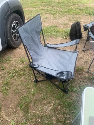 2 Sillas/tumbonas plegable gris 
cada una 30€