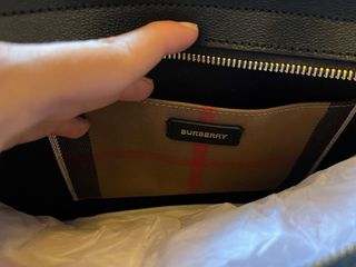 Borsa Burberry nera e beige