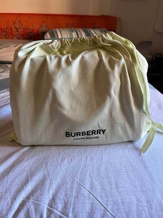 Borsa Burberry nera e beige