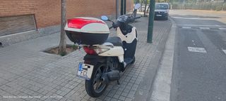 HONDA SH 125 blanca. Buen estado