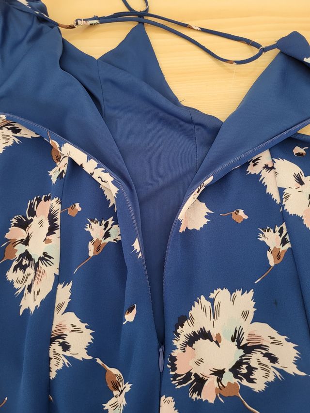 Mono tirantes  tela fluida      Zara