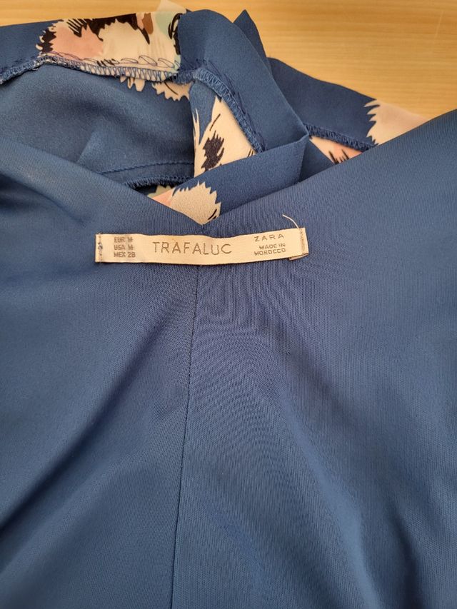 Mono tirantes  tela fluida      Zara