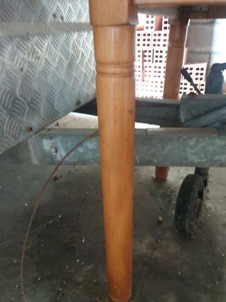 Mesa comedor madera marrón