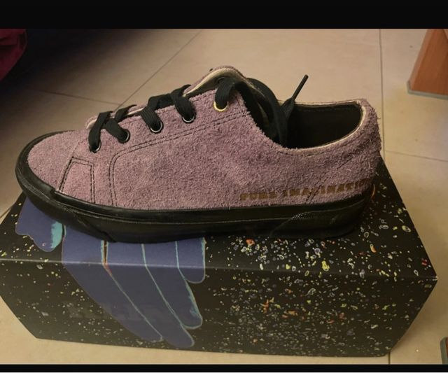 Vans Moradas - Edición Especial