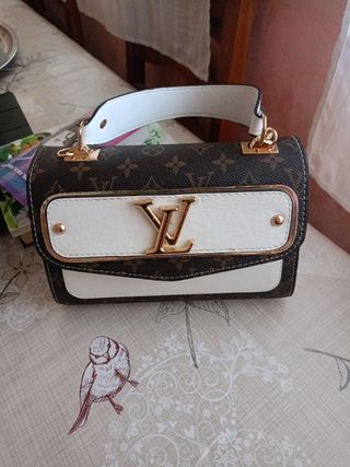 Borsa a tracolla marrone e bianca