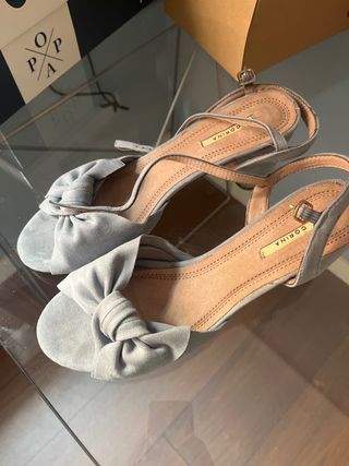 Sandalias Corina grises - Tacón bajo
