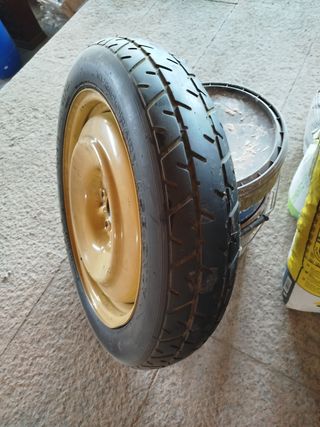 Neumático T 155 70 d17 con llanta