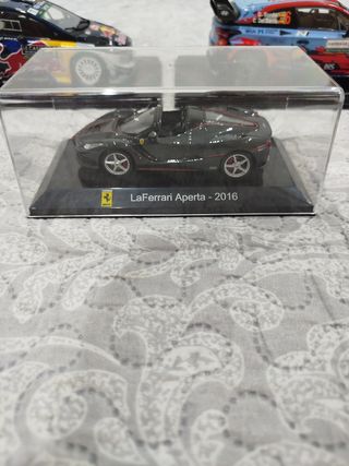 Coches escala 1:43