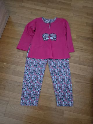 2 Pijamas Mujer. T-L. Regalo bata