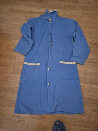 2 Pijamas Mujer. T-L. Regalo bata