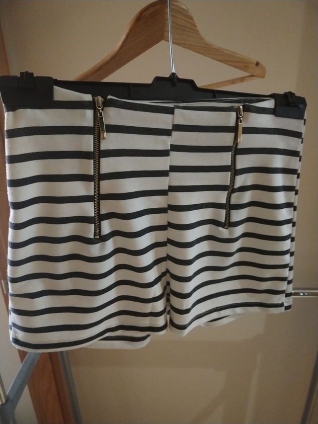 Shorts marineros blanco y negro