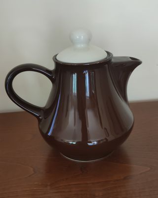 Juego de café de cerámica.