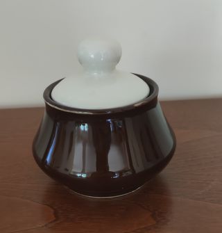 Juego de café de cerámica.