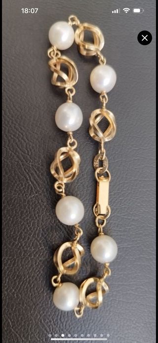 Pulsera de perlas blancas oro 18k