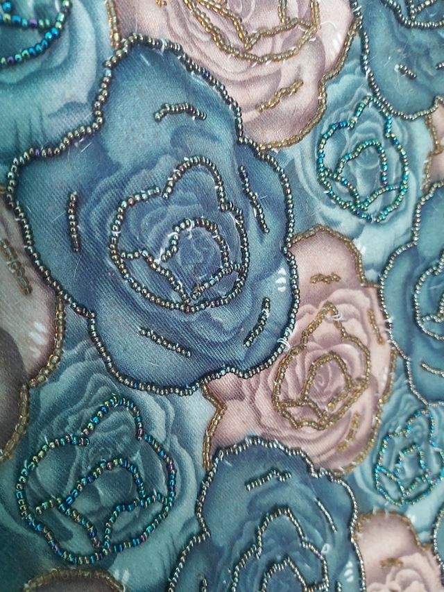 Bolso bandolera flores-marrónes y verdes.