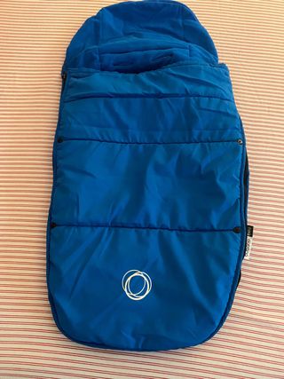 Saco Bugaboo azul para cochecito