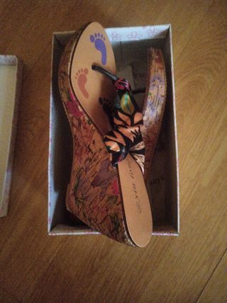 Sandalias cuña multicolor