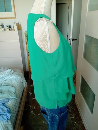 Blusa Sfera verde volantes