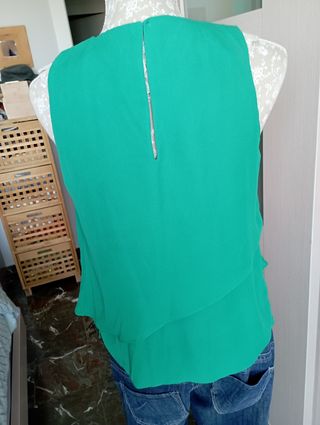 Blusa Sfera verde volantes