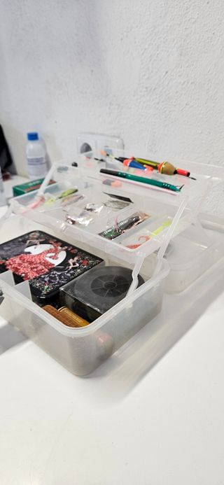 Aparejos Pesca Río - Anzuelos & Caja.
