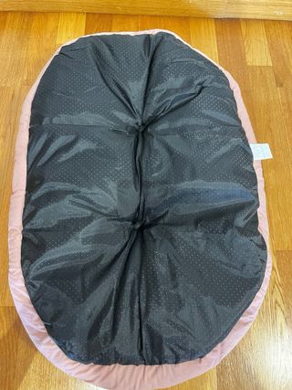 Cama rosa para mascota pequeña, nueva sin usar