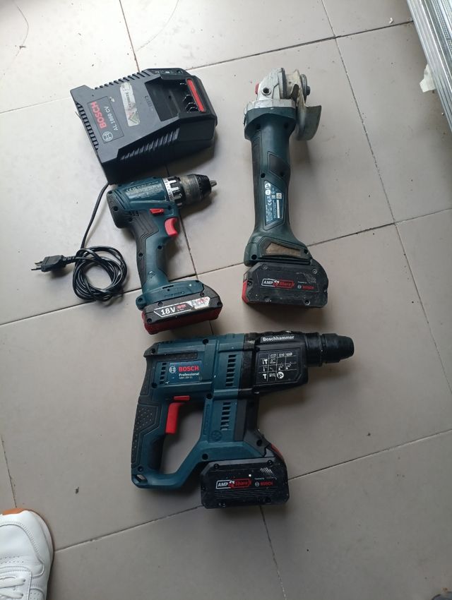 Kit herramientas Bosch 18V