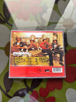 CD Molotov - ¿Dónde jugarán las niñas?