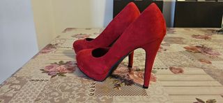 Tacones rojos 40