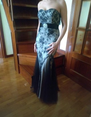 Vestido de fiesta largo palabra de honor entallado