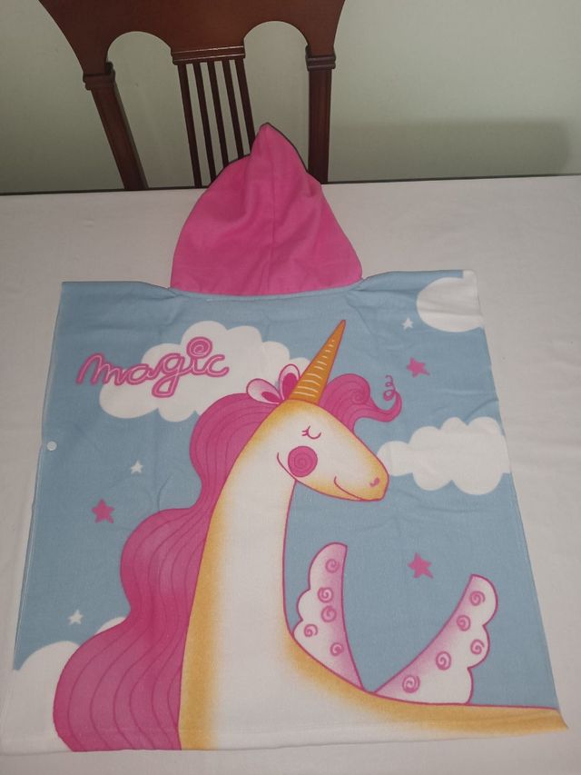 Albornoz Poncho piscina ducha. Unicornio Niña