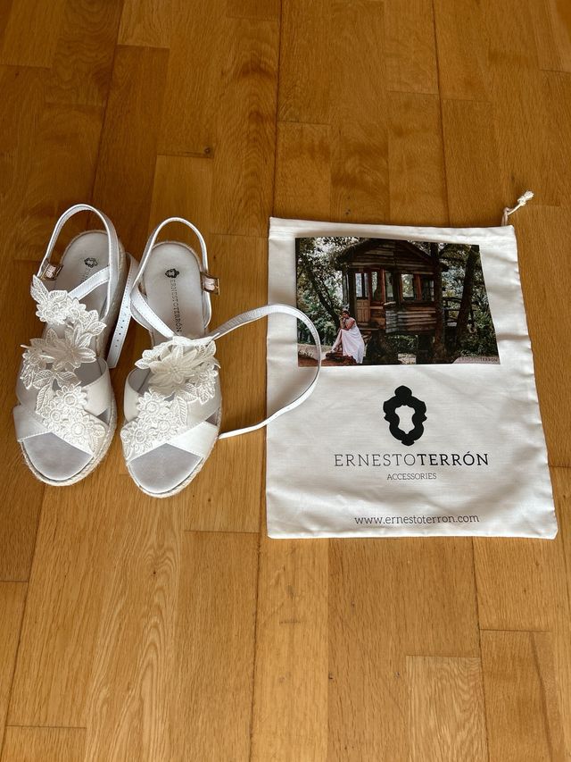 Sandalias blancas mujer cuña