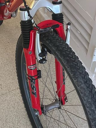 Bicicleta montaña Zeus roja