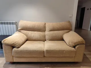 Sofá 2 plazas beige