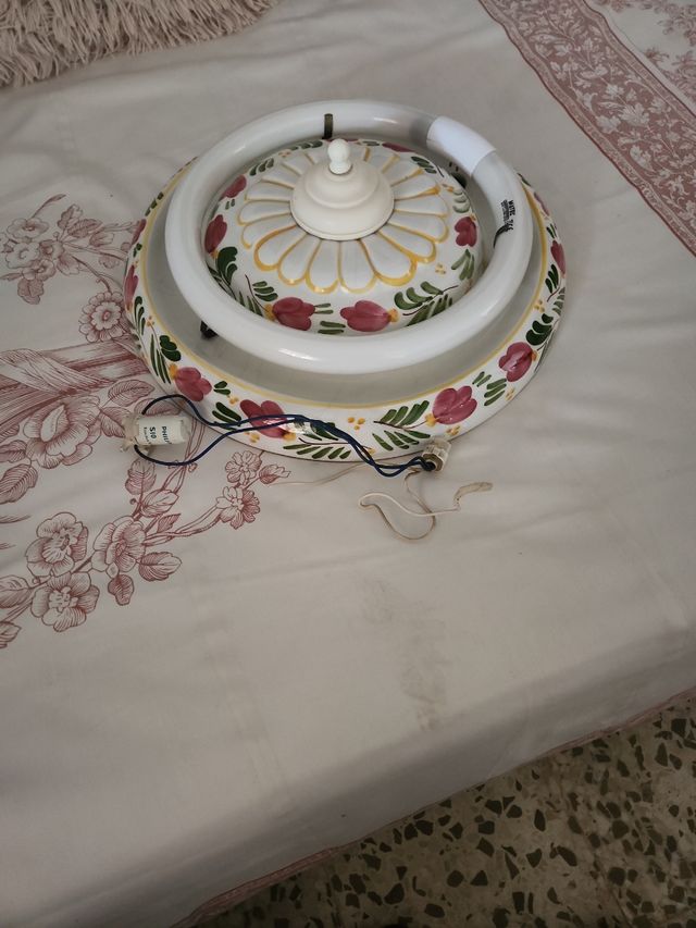 Plafón vintage pintado a mano