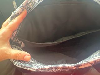 Bolso bandolera blanco y negro