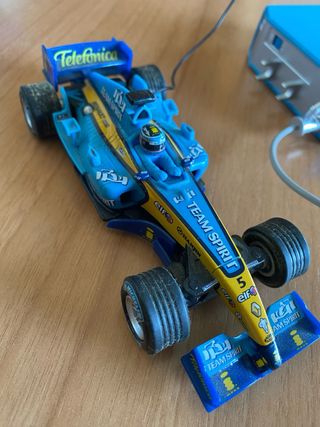 Renault F1 R25 Teledirigido