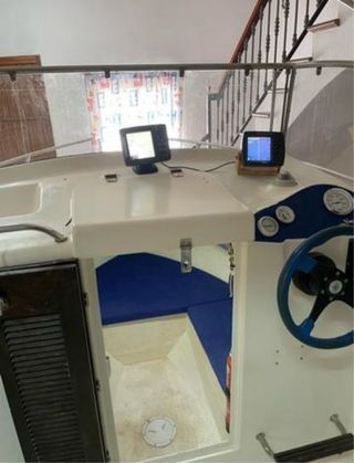 Embarcación VORAZ 505 - año 2006