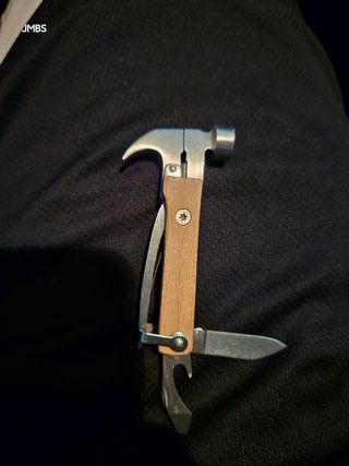 Multiherramienta compacta