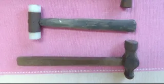 2 Martillos antiguos