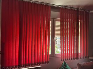 Cortinas Venecianas Bandalux rojas