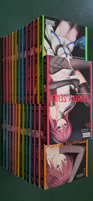Manga Trinity Seven Inglés