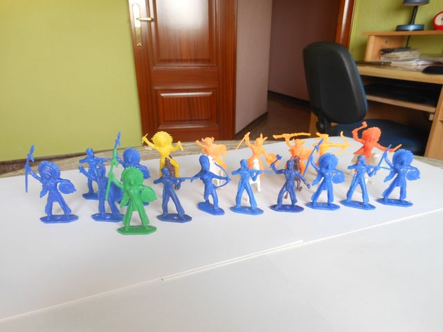 COLECCIÓN DE INDIOS Y VAQUEROS(R0081)