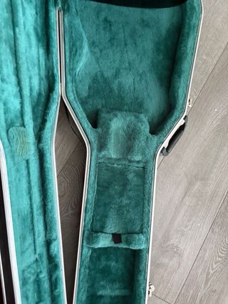 Guitarra BC Rich Gunslinger cambio por bajo