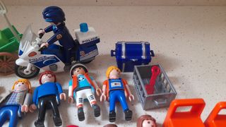 Lote Playmobil: 26 figuras + accesorios