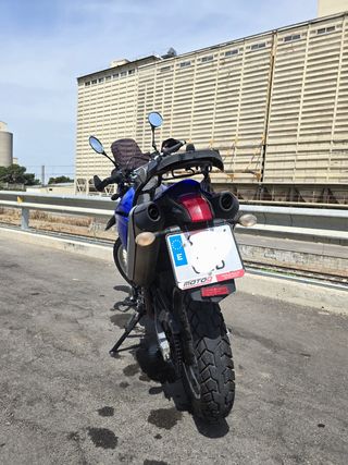 Yamaha XT 660R azul