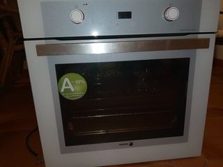 Horno empotrado marca Fagor