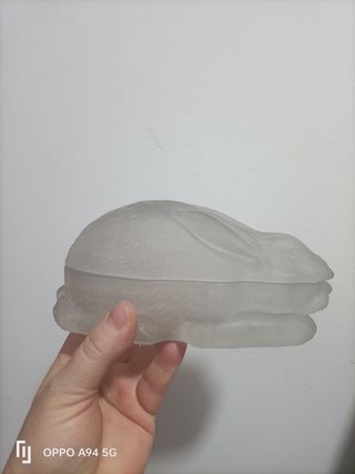 Scatola vintage a forma di coniglio