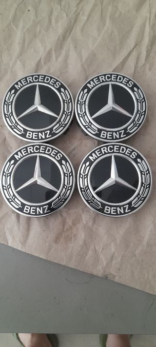 Tapacubos Mercedes Benz