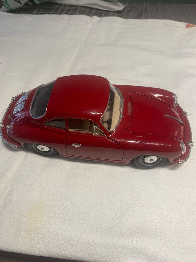 Porsche 356 rojo escala 1:18