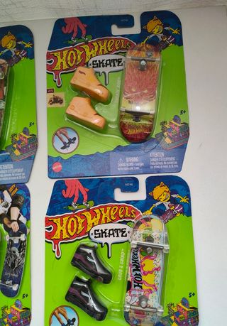 Hot Wheels Neon Speeders x2
